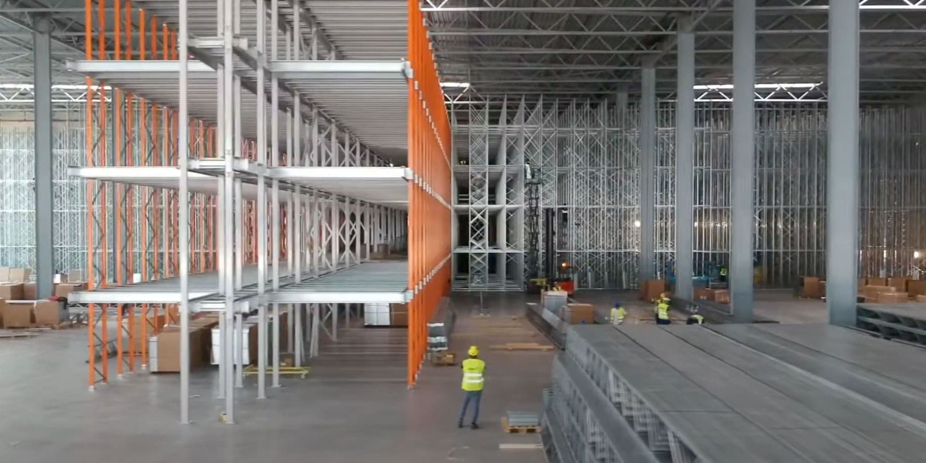 Shelving pick tower at Zalando